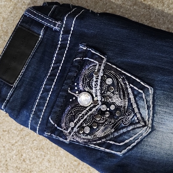 NWOT Twentyone Black by Rue 21 Bling Boot Cut Jeans Size 3/4 - Picture 2 of 13